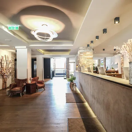 Falkensteiner Family Sonnenalpe Hotel 4*