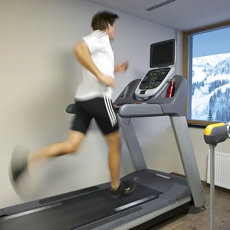 Falkensteiner Family Sonnenalpe Отель Зонненальпе-Насфельд