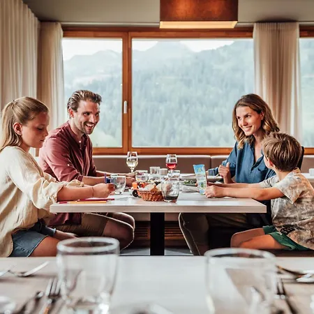 Falkensteiner Family Sonnenalpe Hotel Sonnenalpe Nassfeld