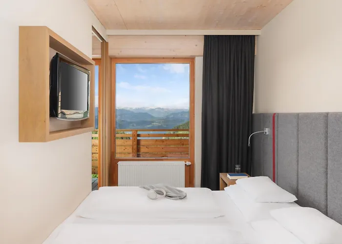 Отель Falkensteiner Family Sonnenalpe 4*